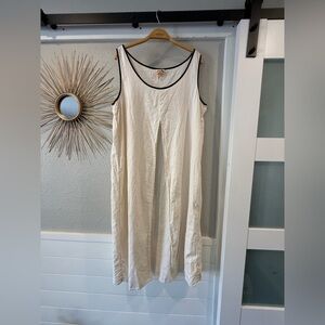 Elegant Cream Sleeveless Dress